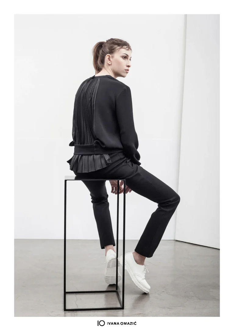 IO Ivana Omazic AW2017_low_Page_05
